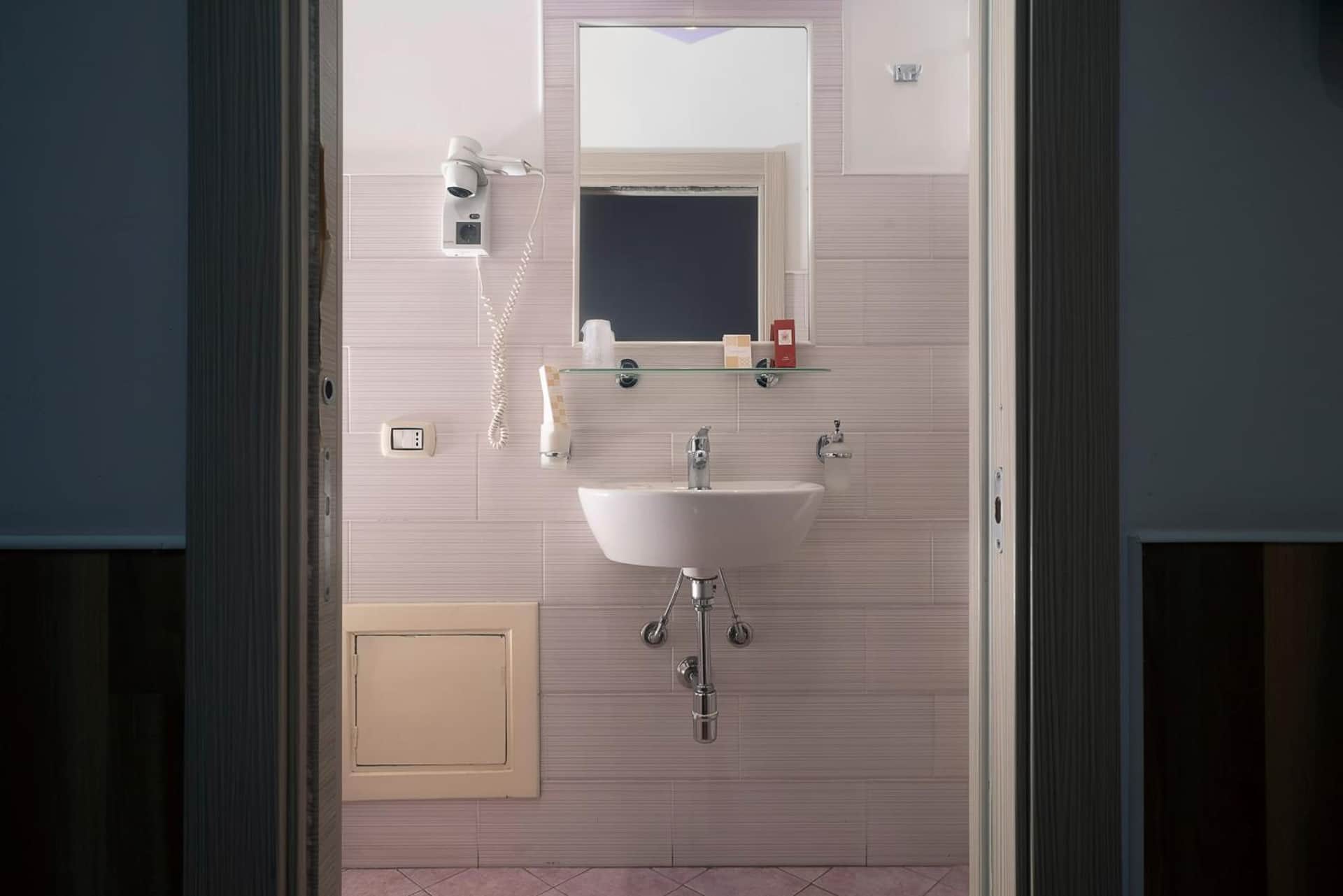 Hotel Tonic