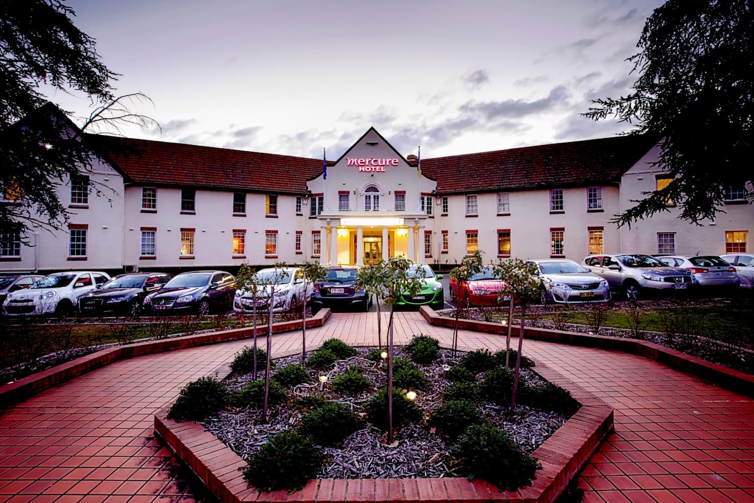 Mercure Canberra