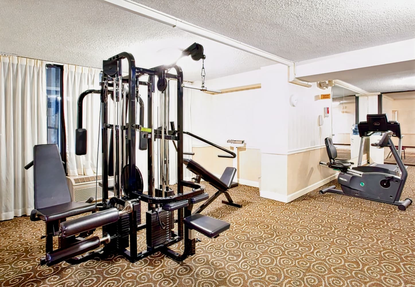 Holiday Inn Roanoke - Tanglewood Route 419 & I 581, an IHG Hotel
