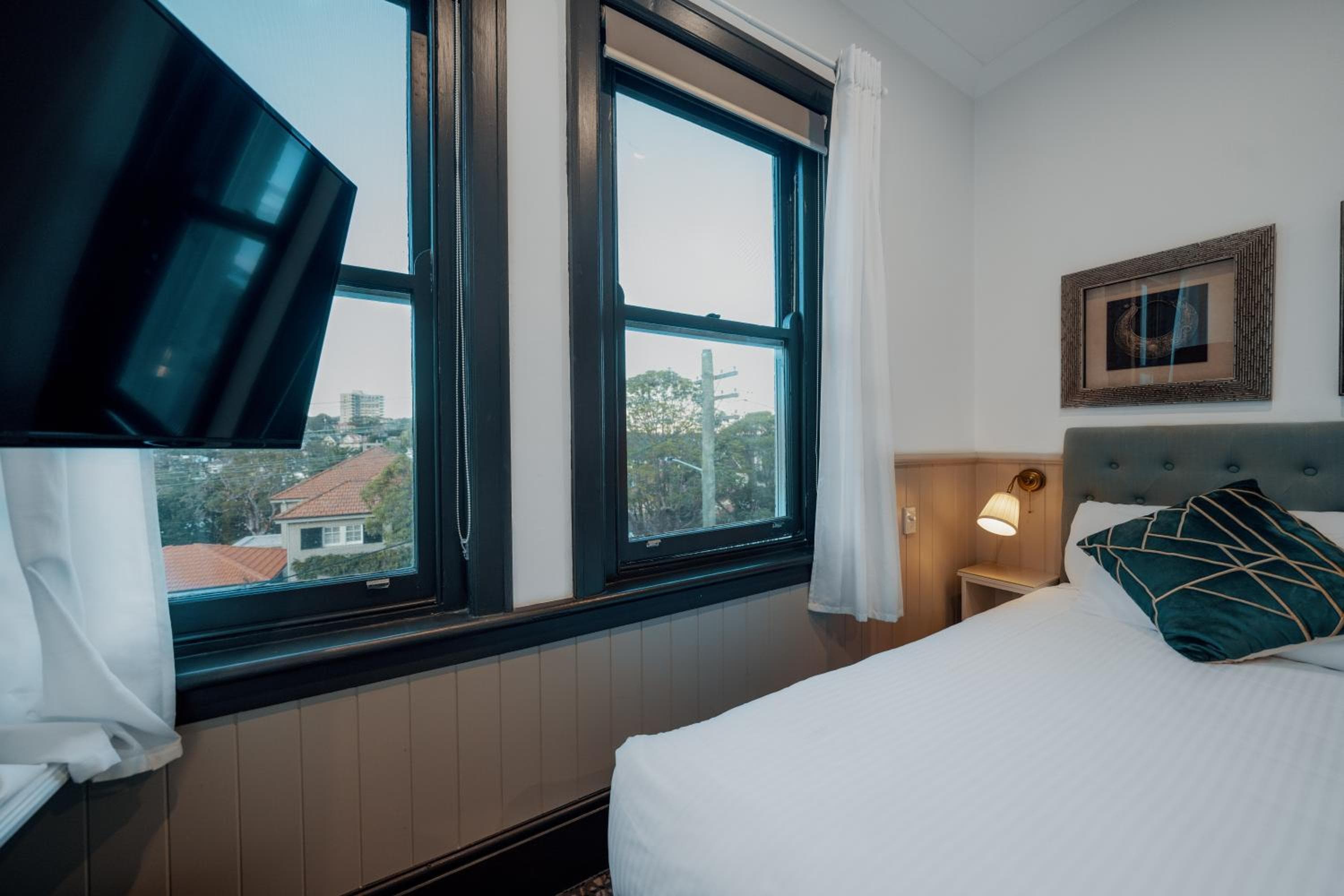 Cremorne Point Manor