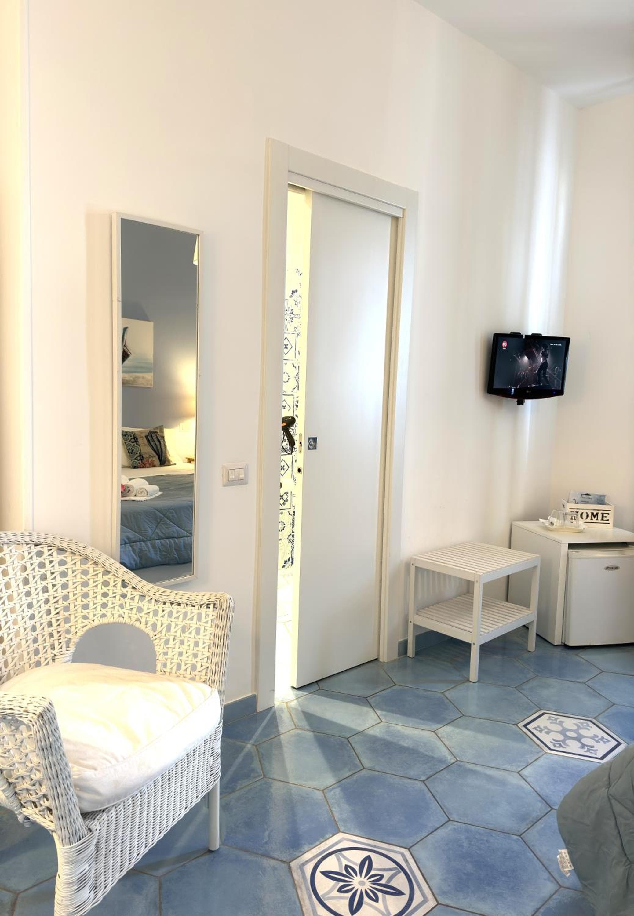 Pharus Miseni Suites and rooms