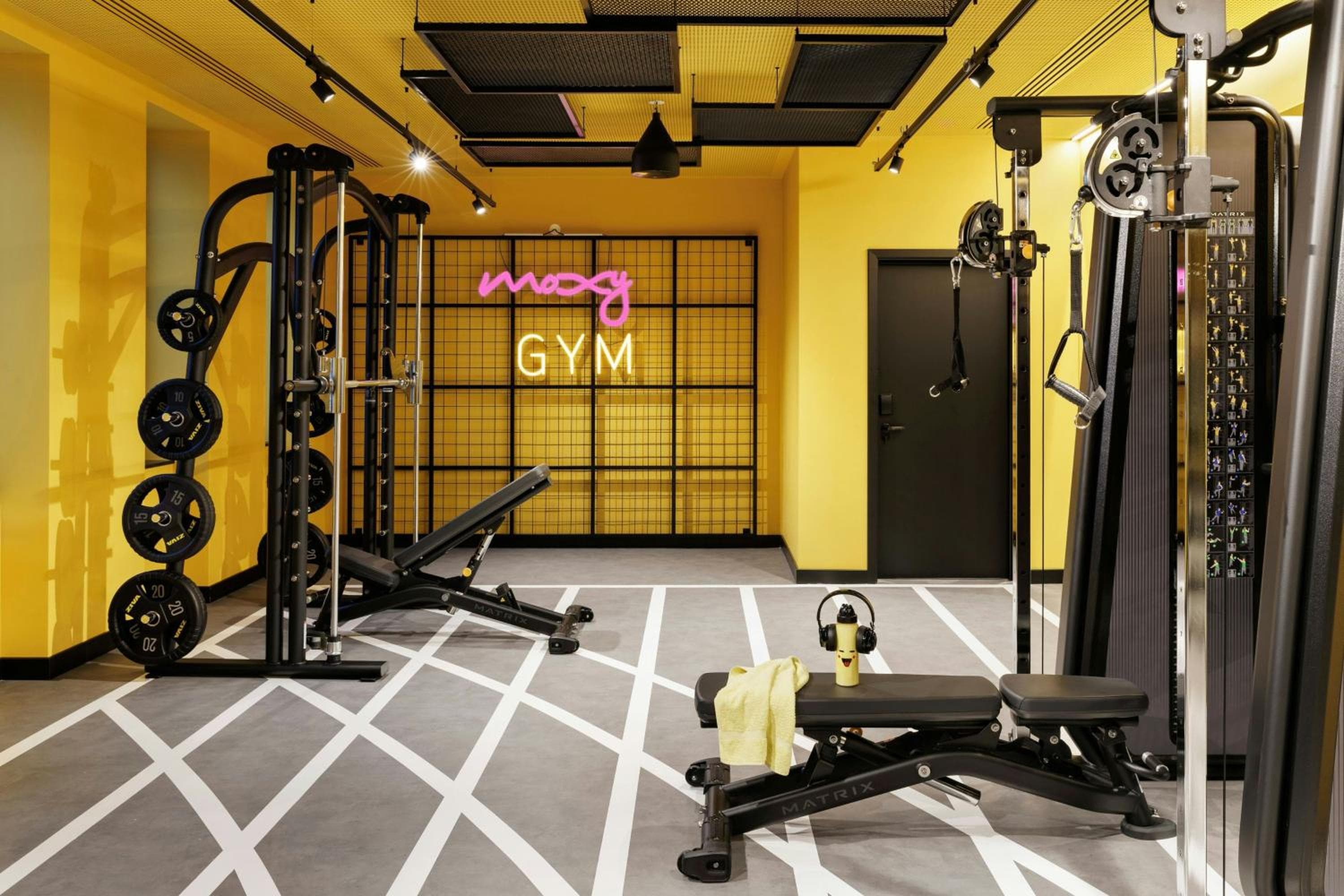 Moxy Alfragide Lisboa