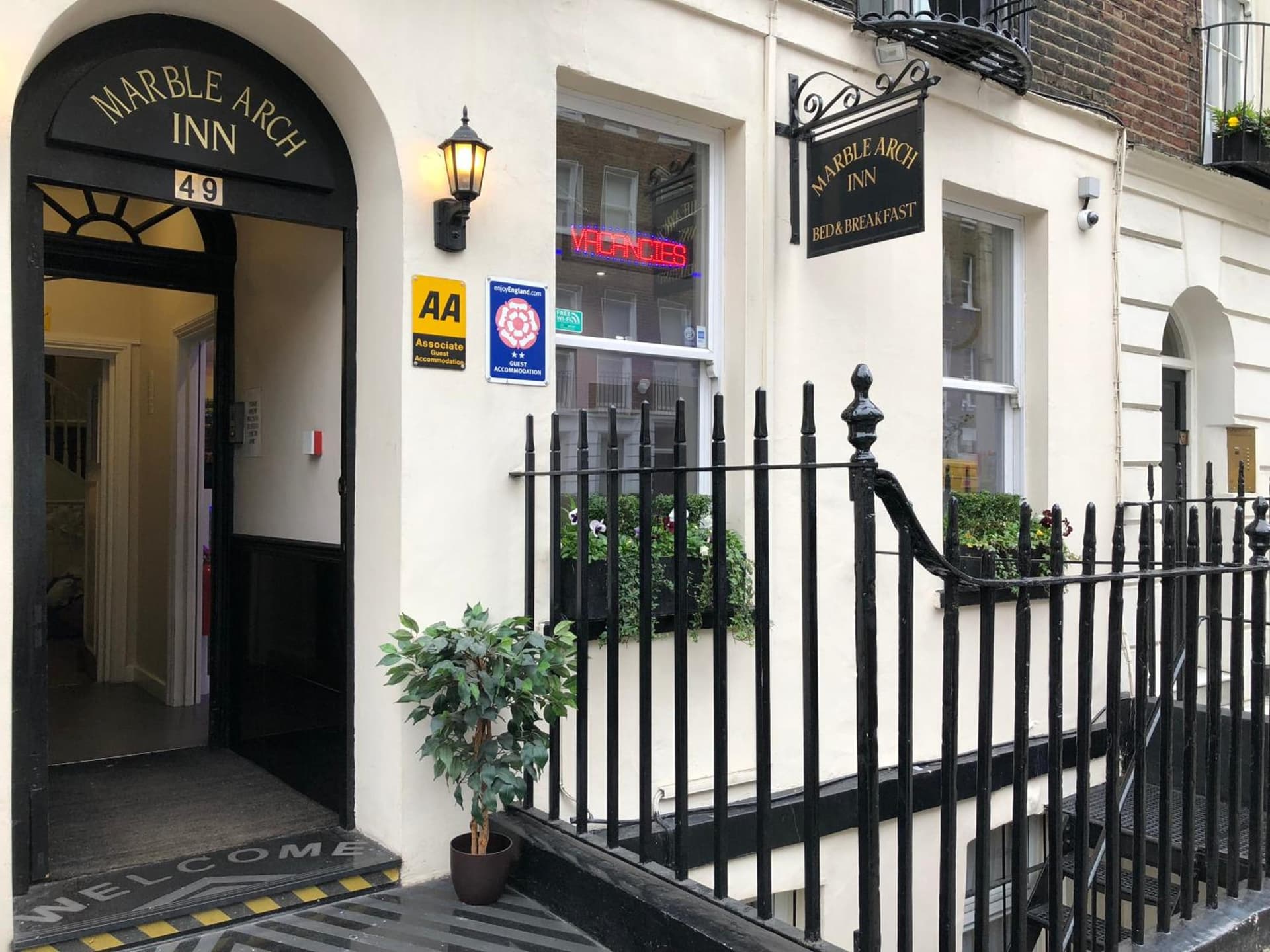 Marble Arch Inn