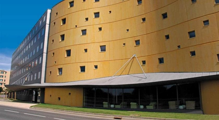 Quality Only Suites CDG