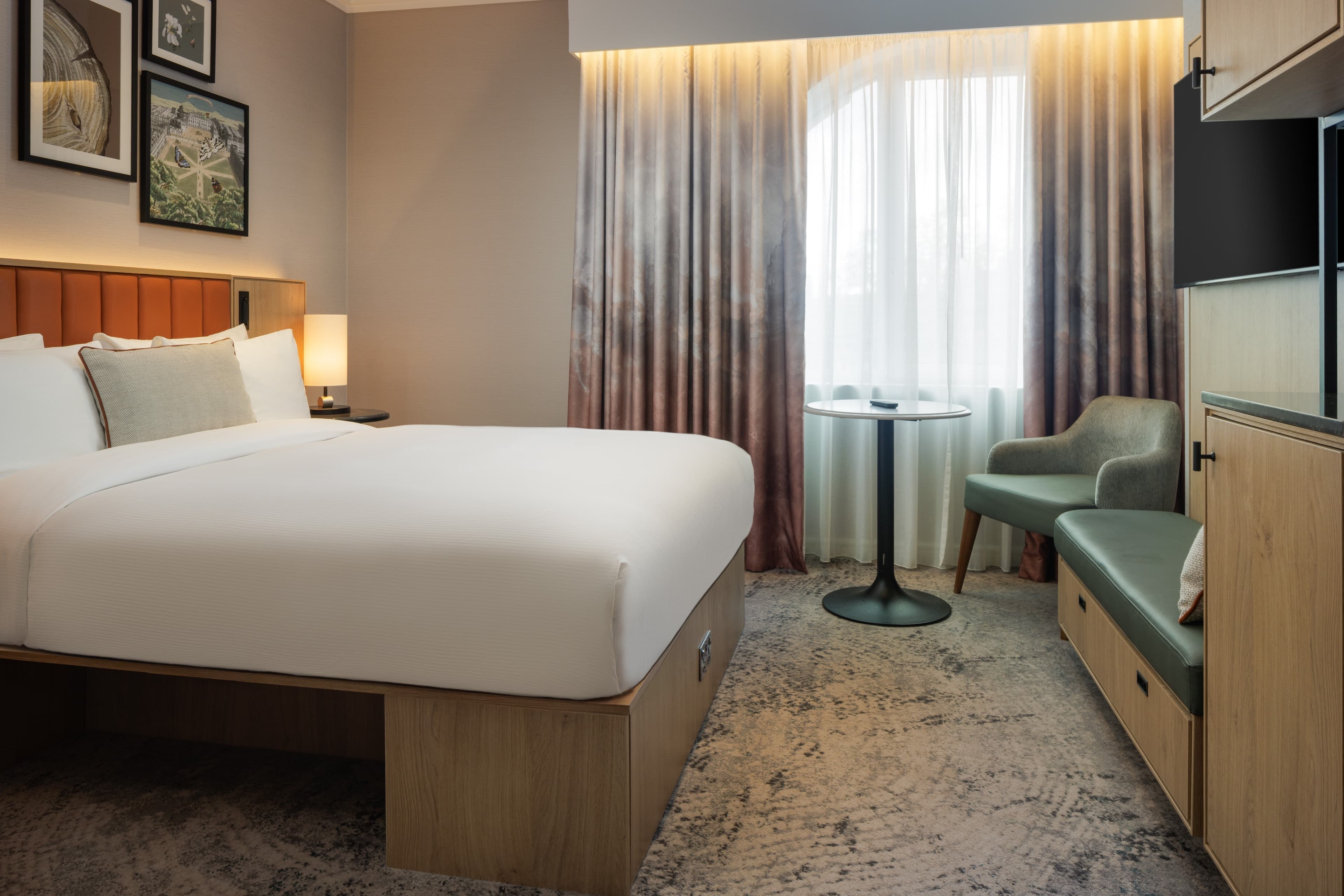 The Memoir Club (formerly Ambassadors Bloomsbury)