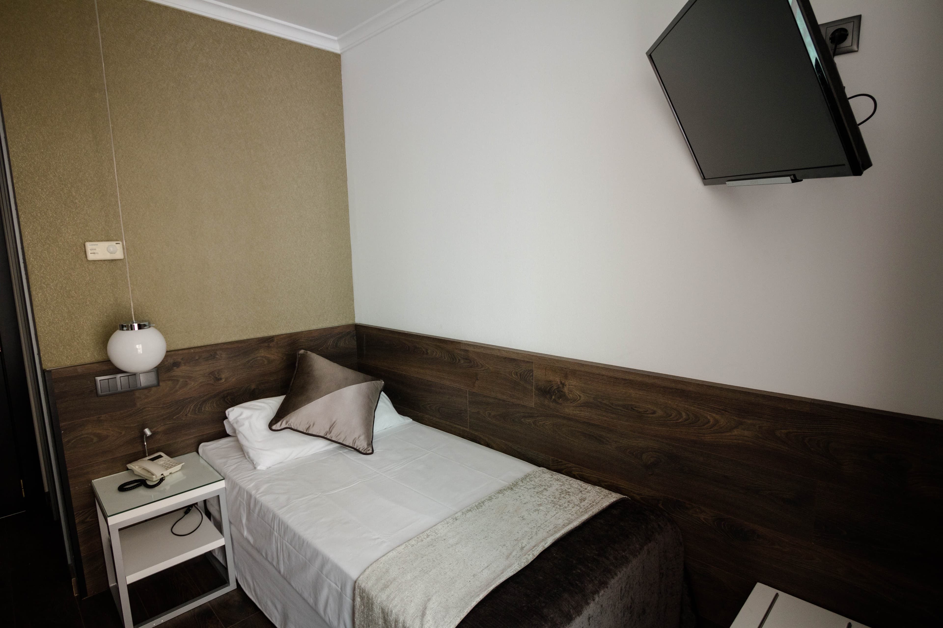 Hotel Moderno Bcn (Old)