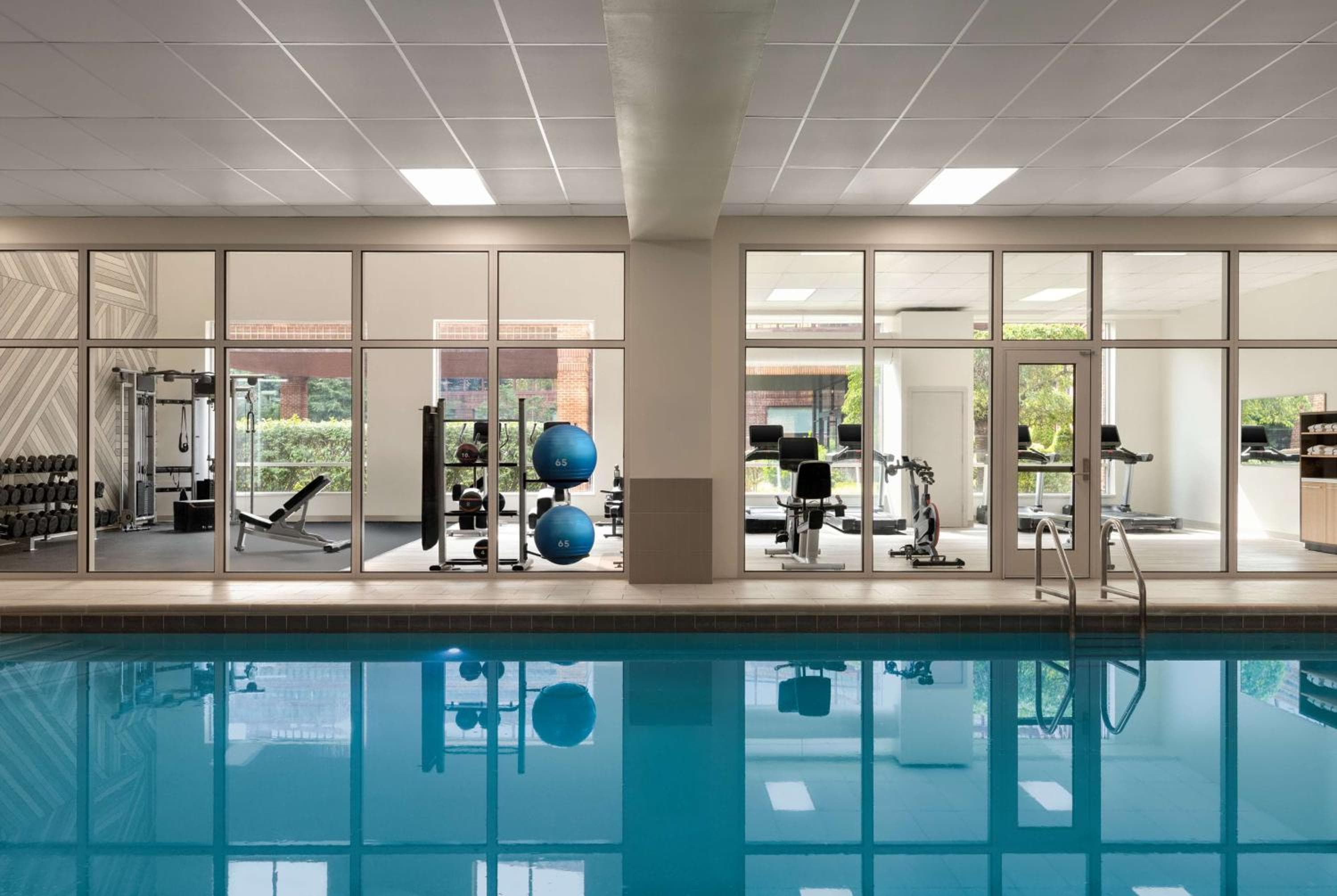 DoubleTree by Hilton New York LaGuardia