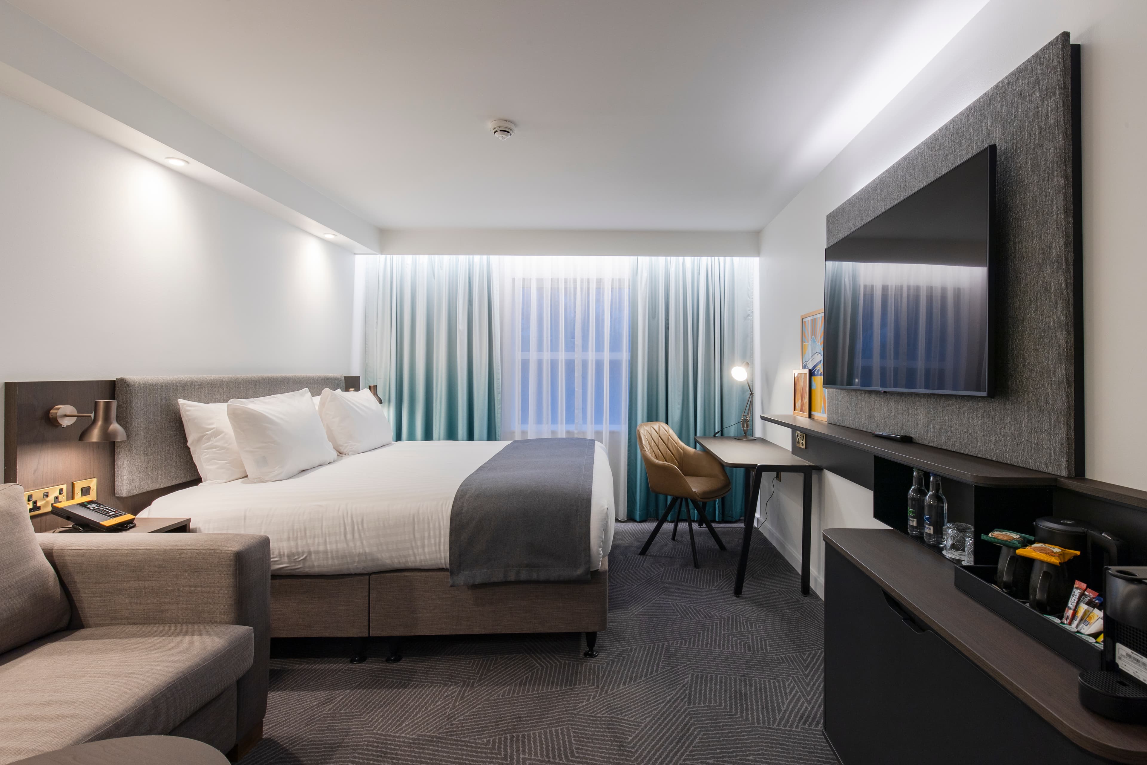 Holiday Inn Bristol Airport by IHG