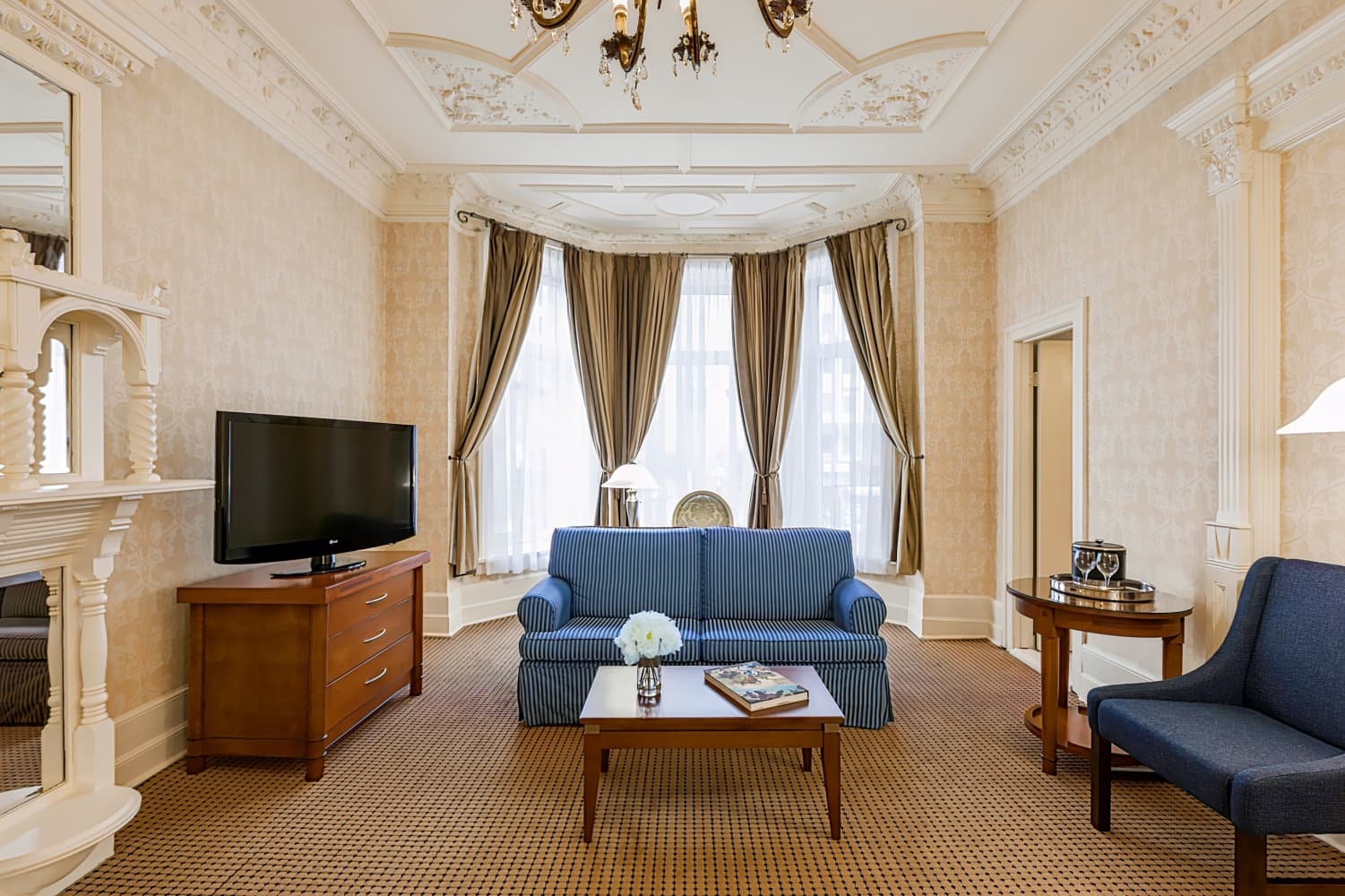 Chateau Versailles Montreal