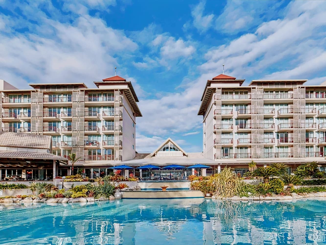 Novotel Cairns Oasis Resort