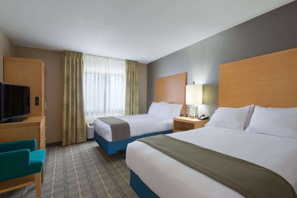 Holiday Inn Express & Suites Wheat Ridge-Denver West