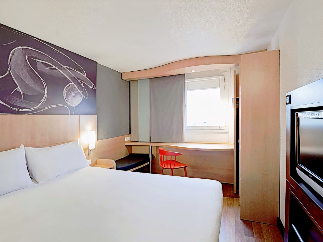 ibis Laval le Relais d'Armor