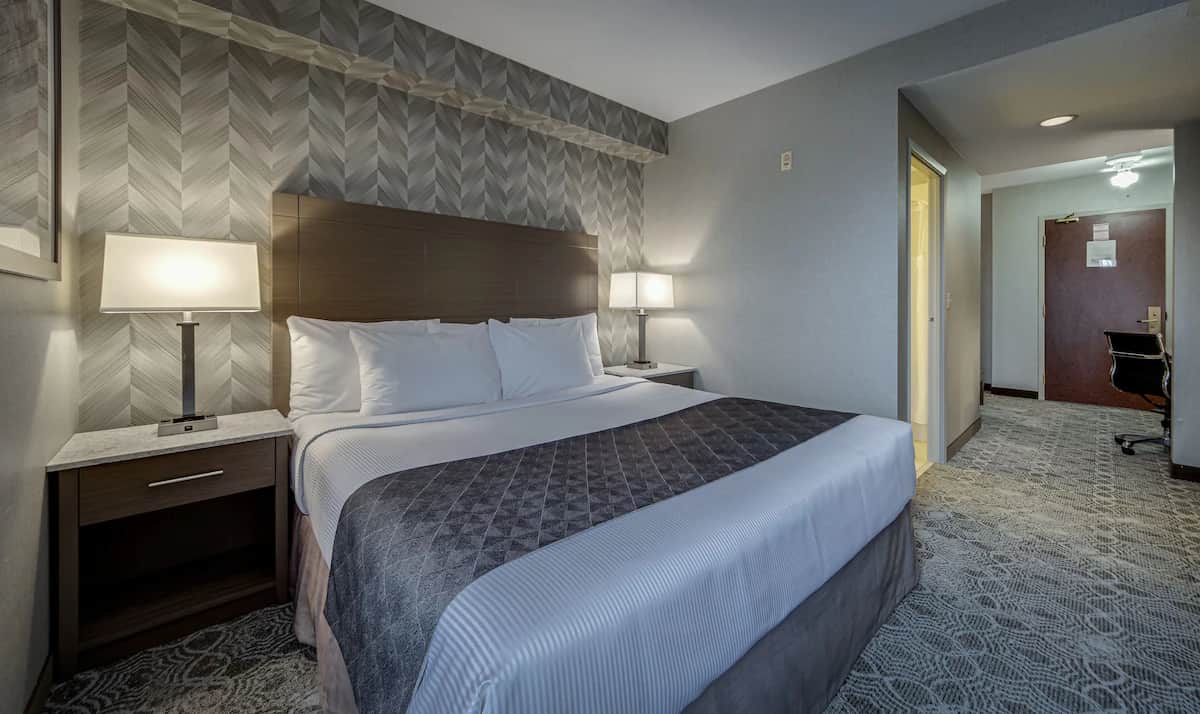 Monte Carlo Inns Toronto Markham