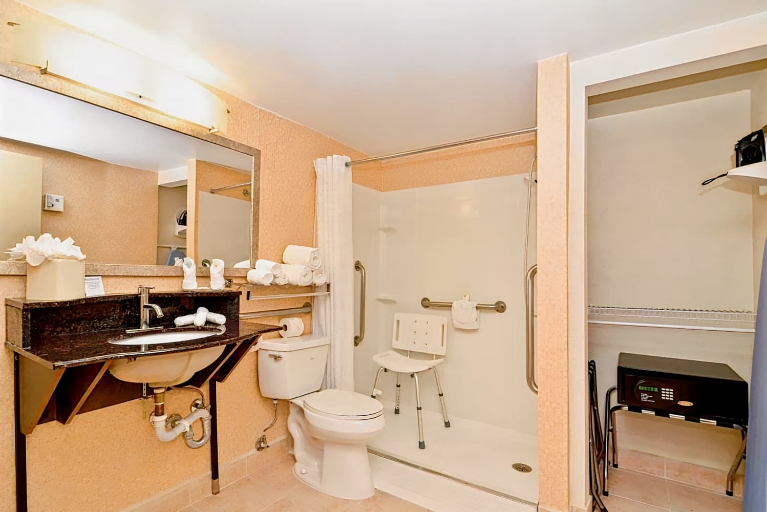 Quality Inn & Suites New York Avenue