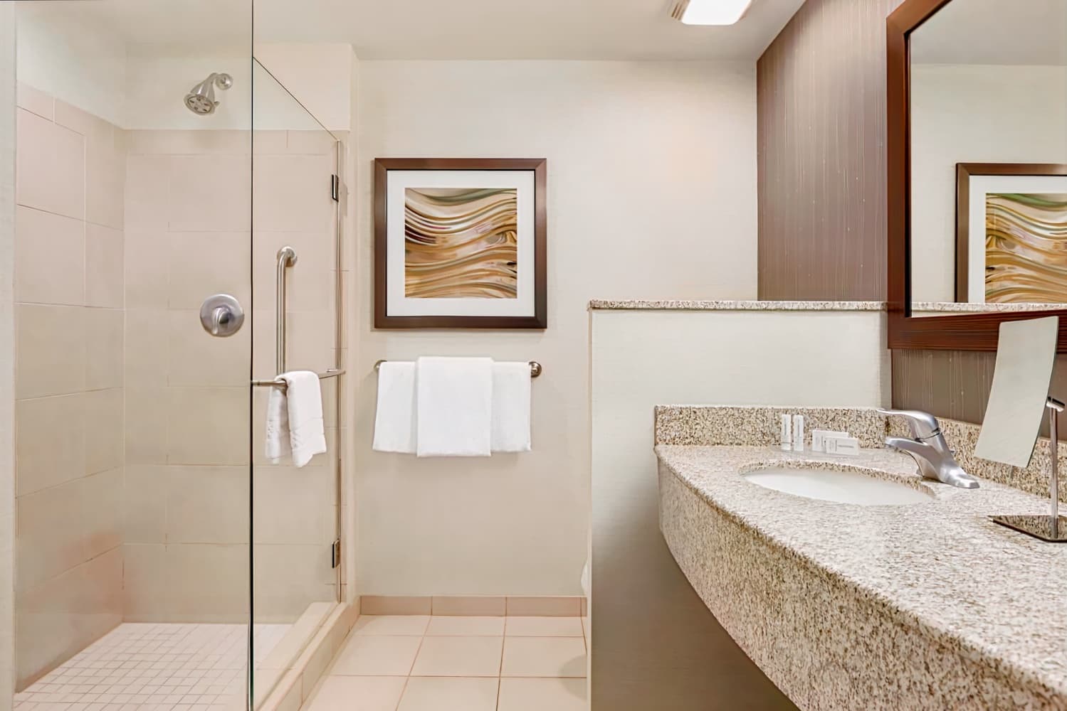 Courtyard Charlotte Airport North