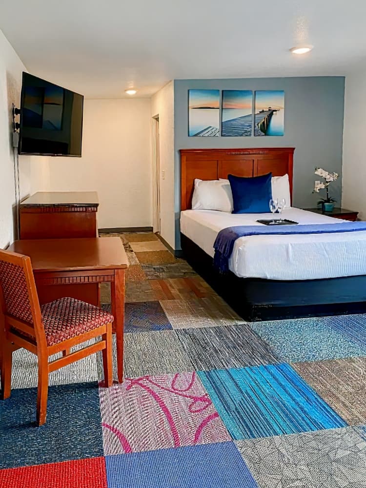 Pacific Inn and Suites-Convention Center-Gaslamp-Seaworld