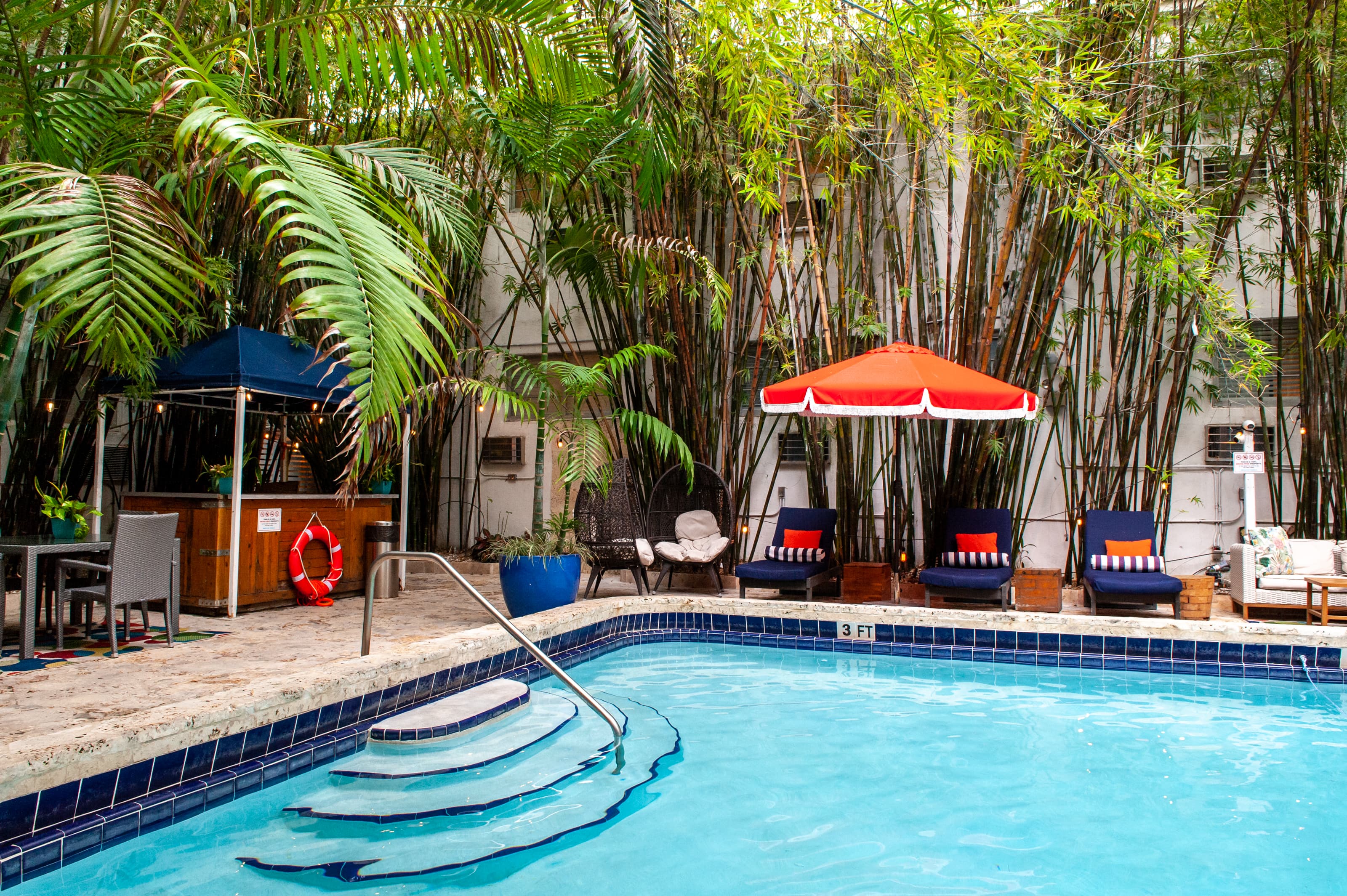 Catalina Hotel & Beach Club