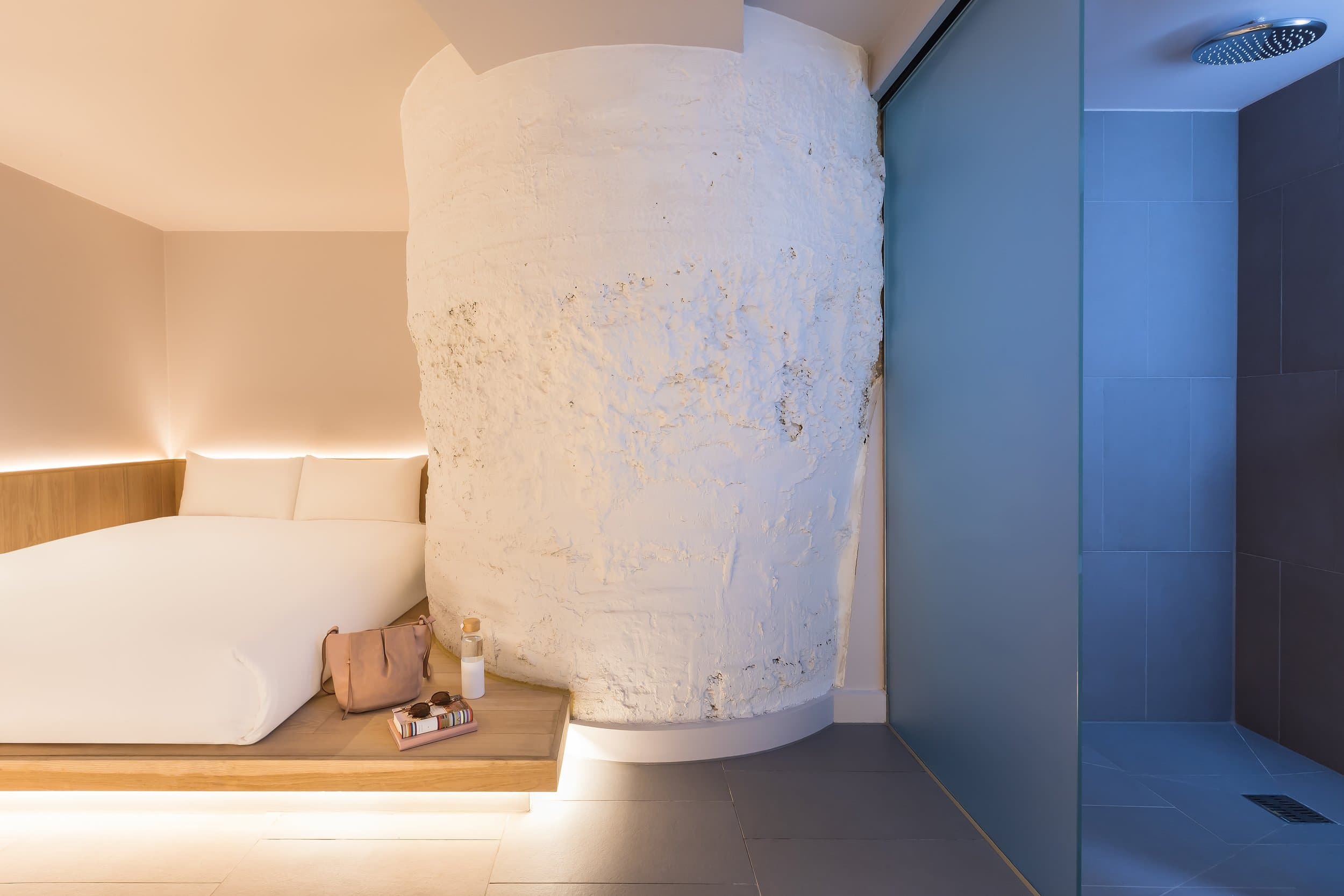 Zedwell Underground Tottenham Court Road