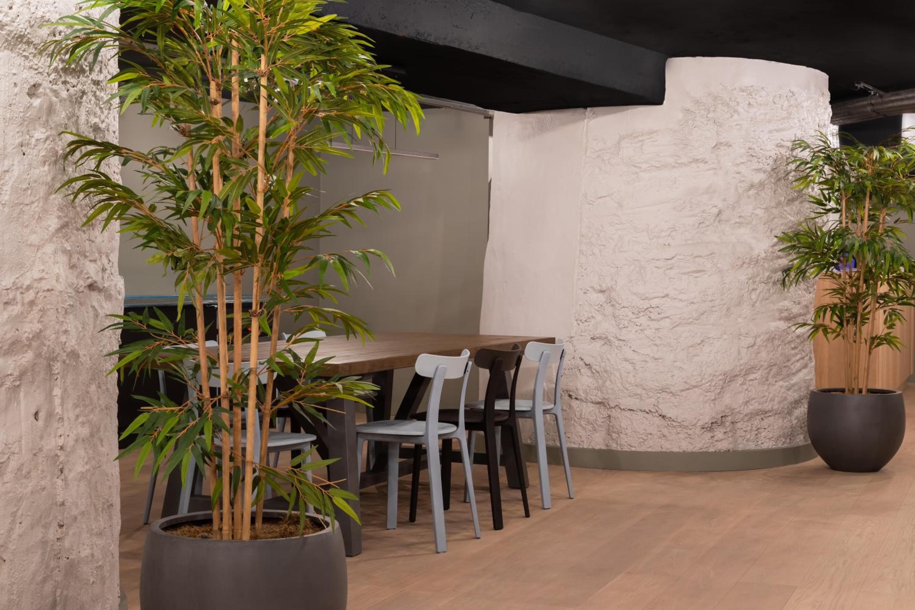 Zedwell Underground Tottenham Court Road