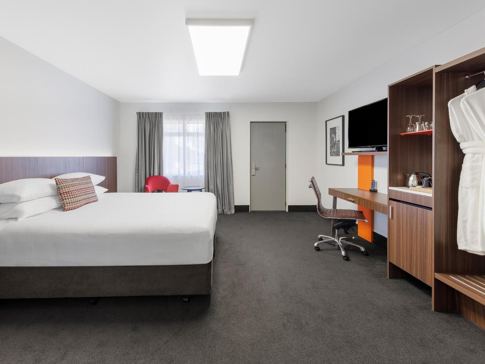 JetPark Hotel Hamilton Airport