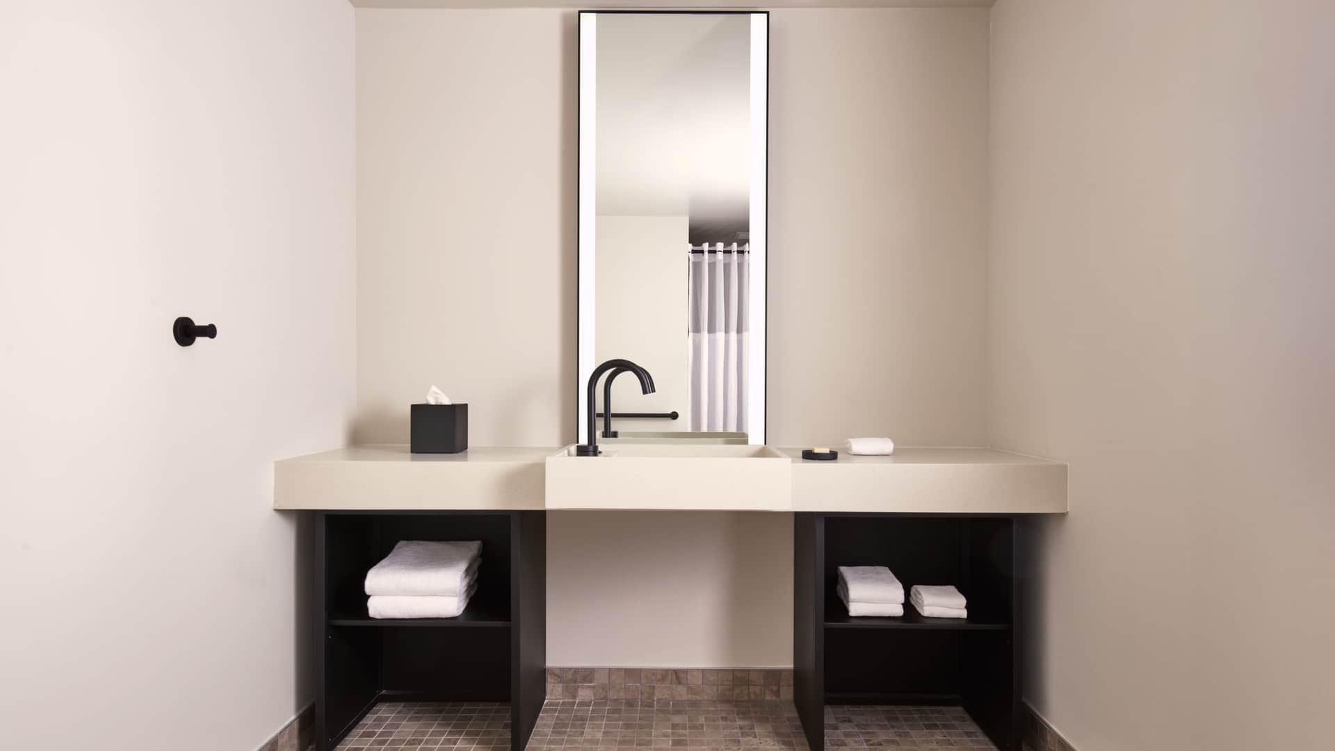 AC Hotel by Marriott Downtown Los Angeles