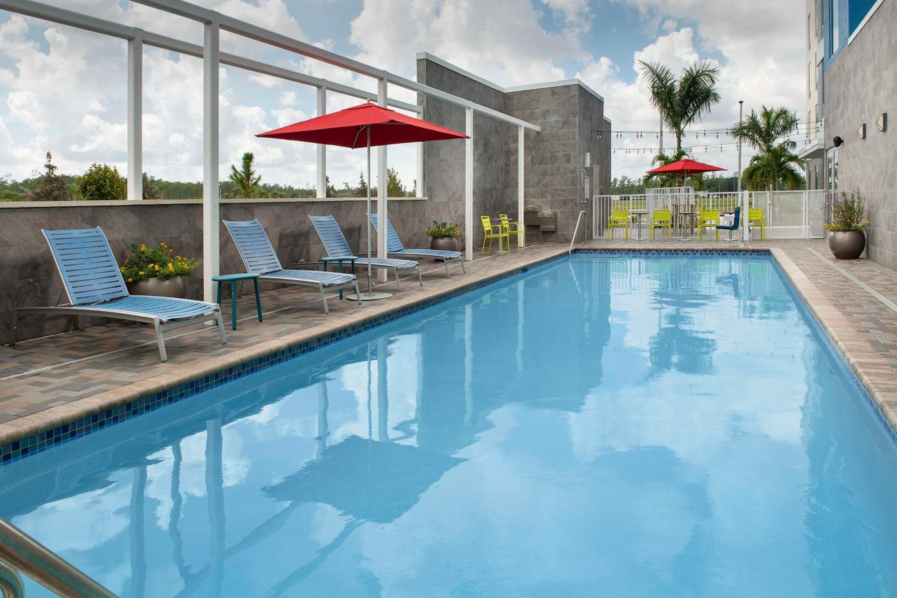 Home2 Suites by Hilton Fort Myers Airport