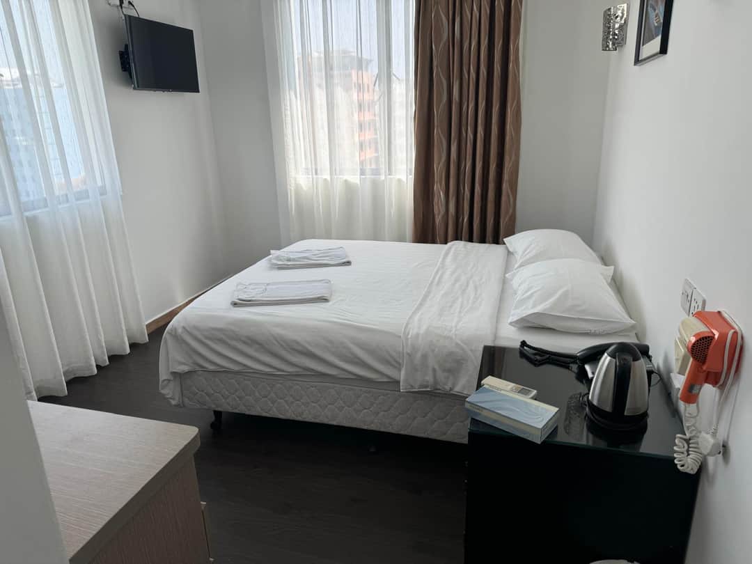 Yaju Hotel