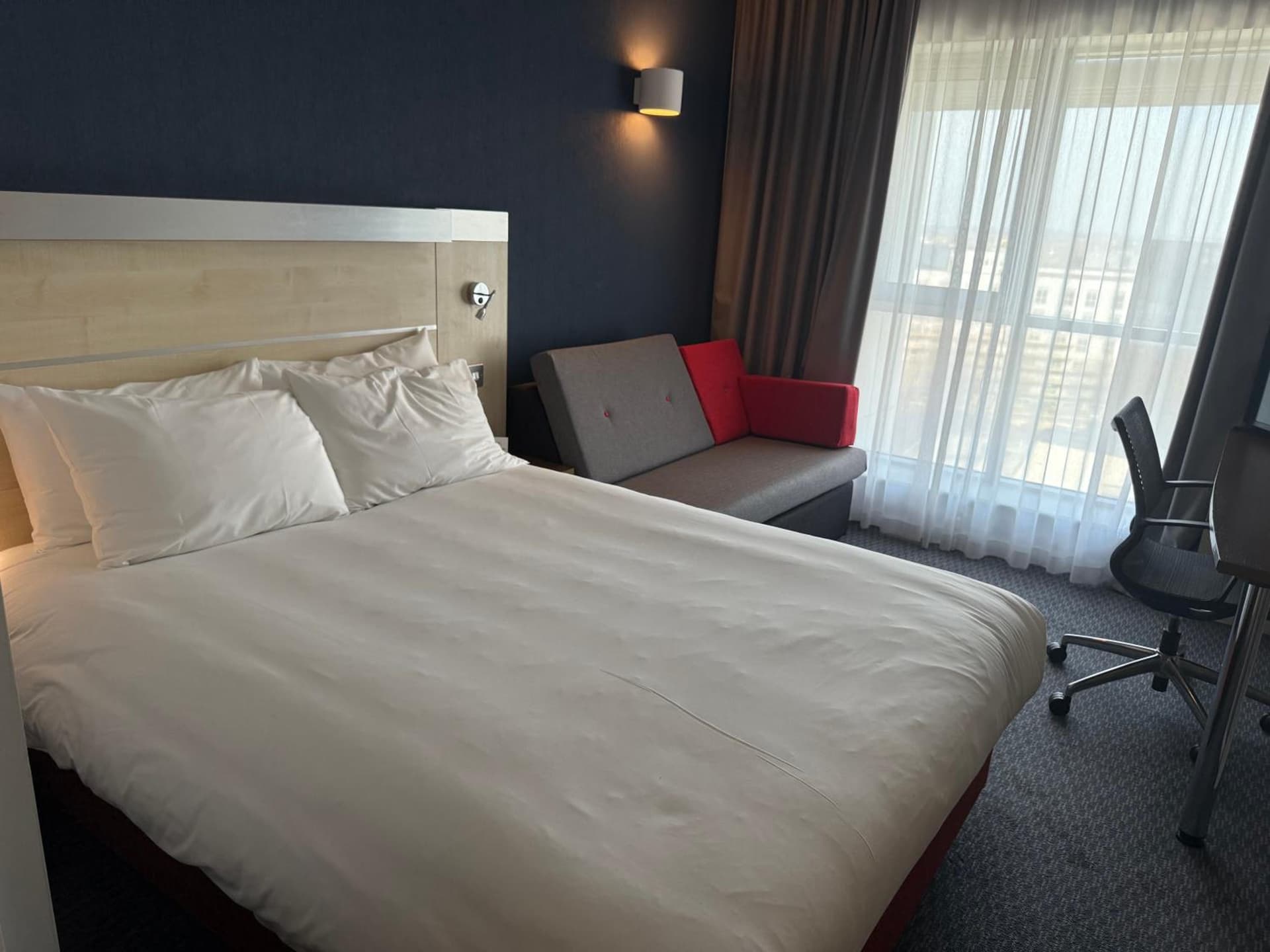 Holiday Inn Express - Swindon City Centre