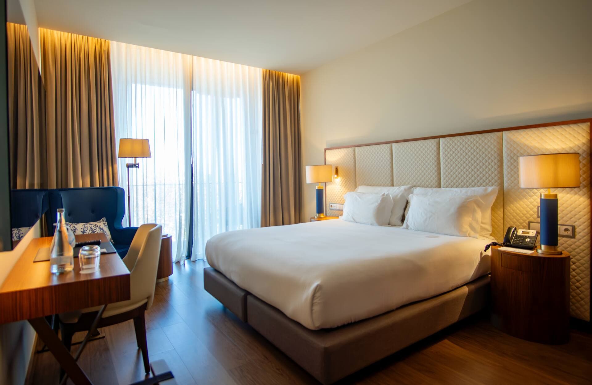 Boeira Garden Hotel Porto Gaia, Curio Collection by Hilton