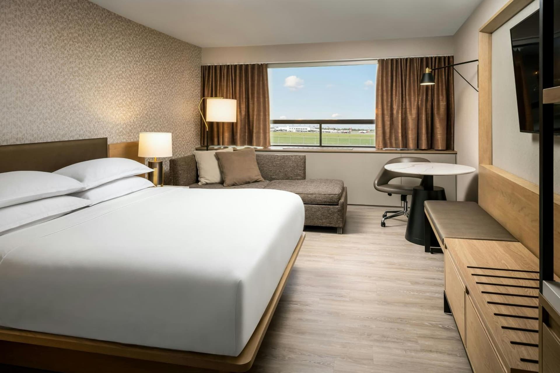 Sheraton Montreal Airport Hotel