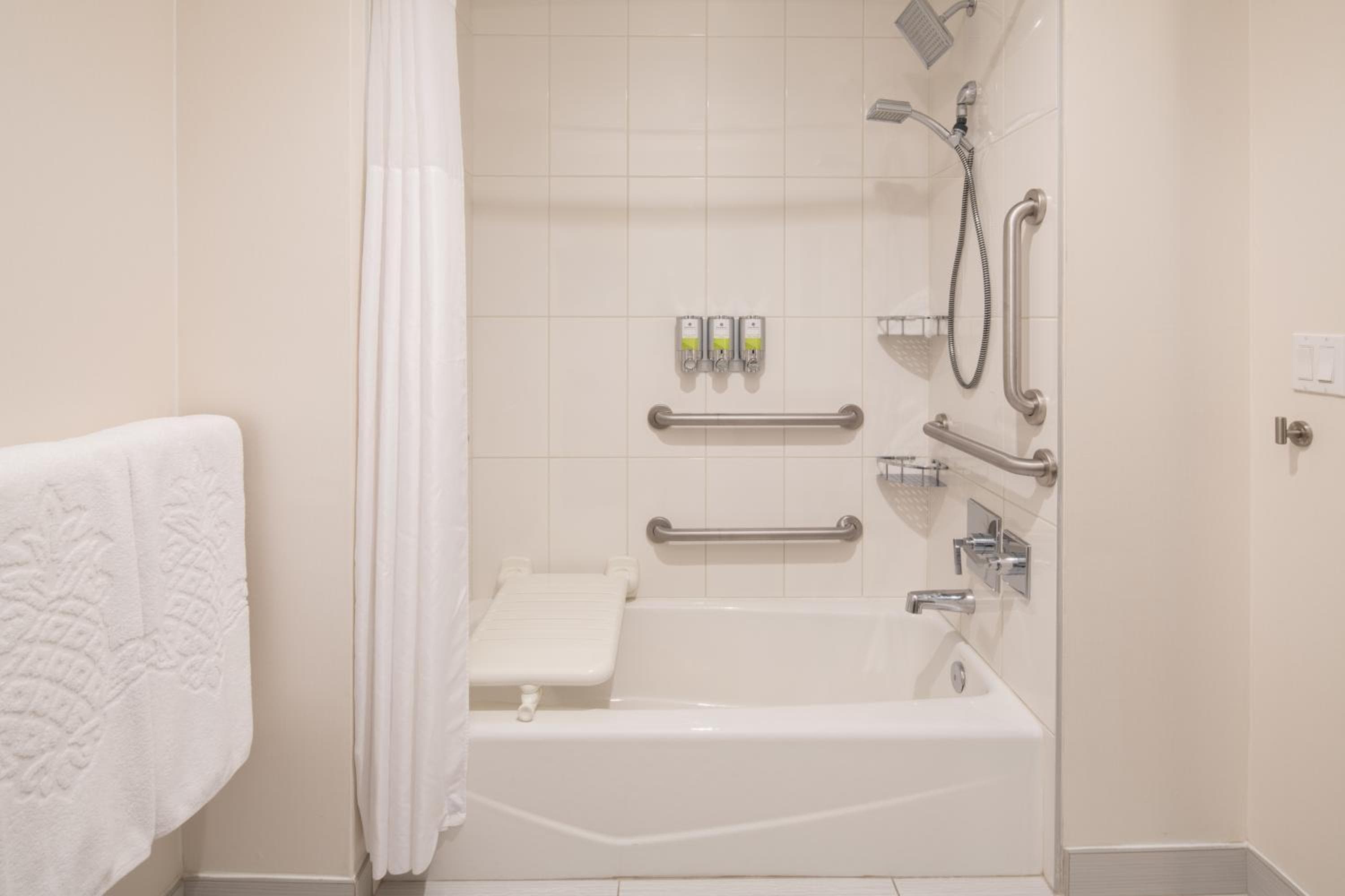 Staypineapple, Hotel Z, Gaslamp San Diego