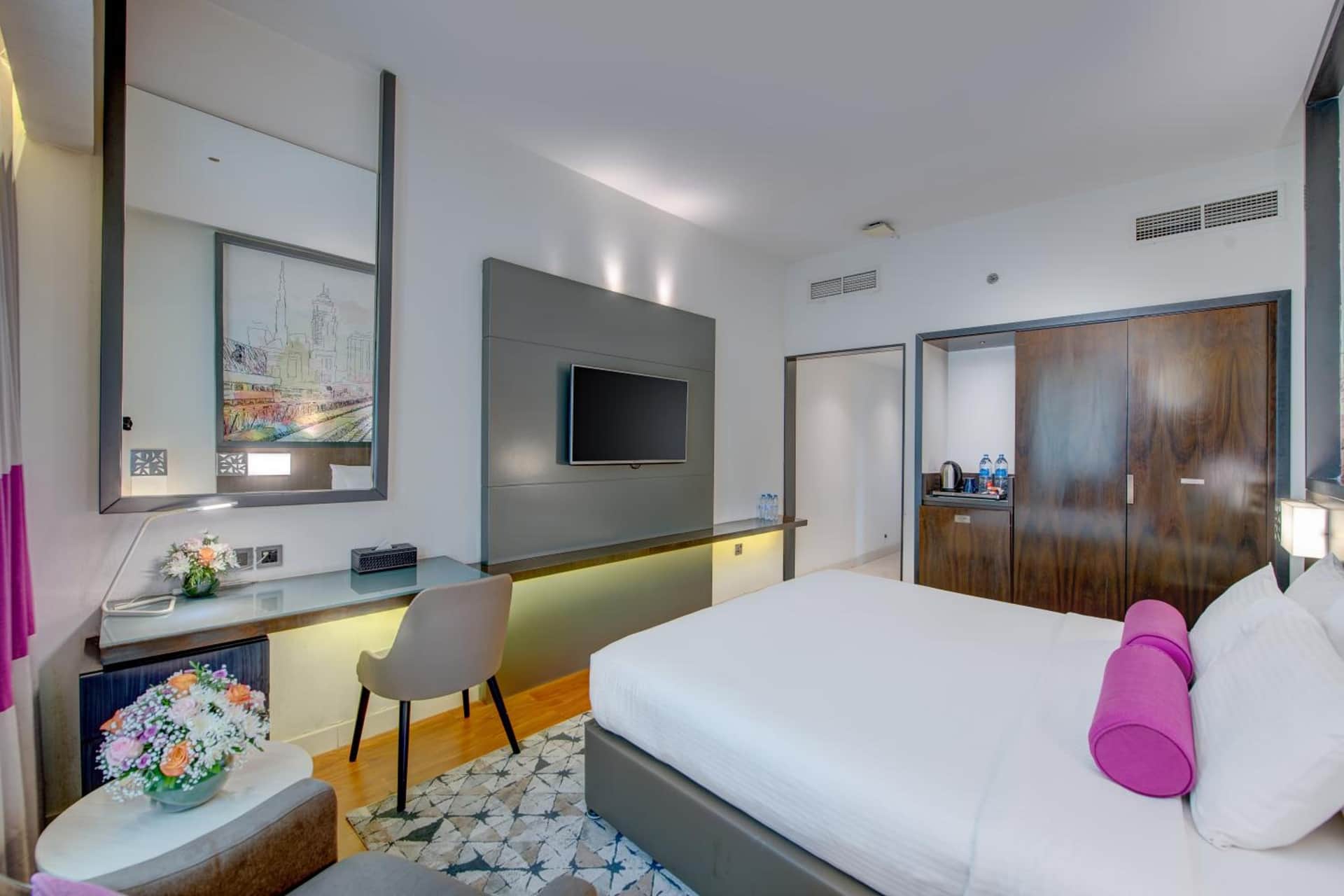 Howard Johnson Plaza by Wyndham Dubai Deira
