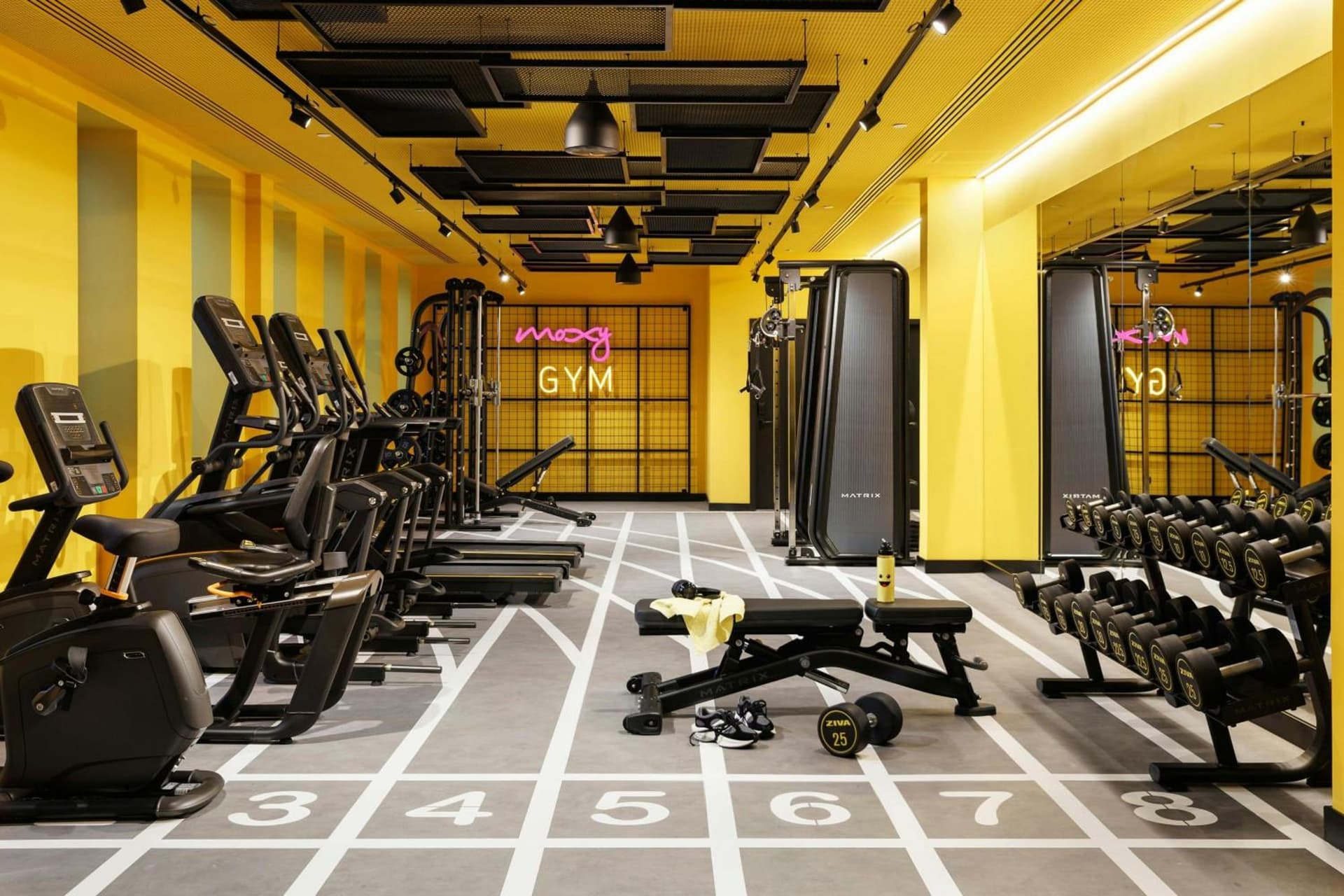 Moxy Alfragide Lisboa
