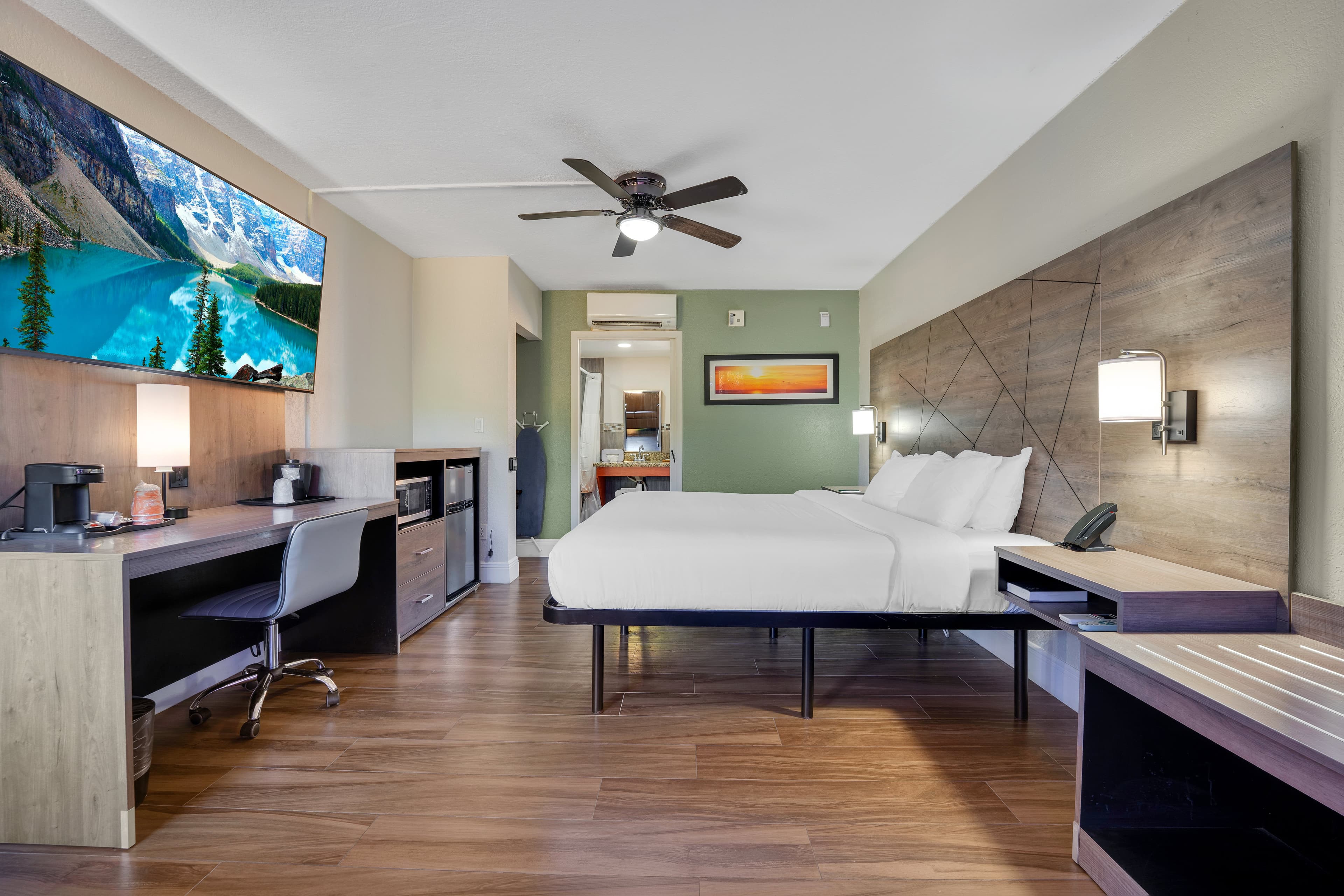 Quality Inn & Suites Hollywood Boulevard