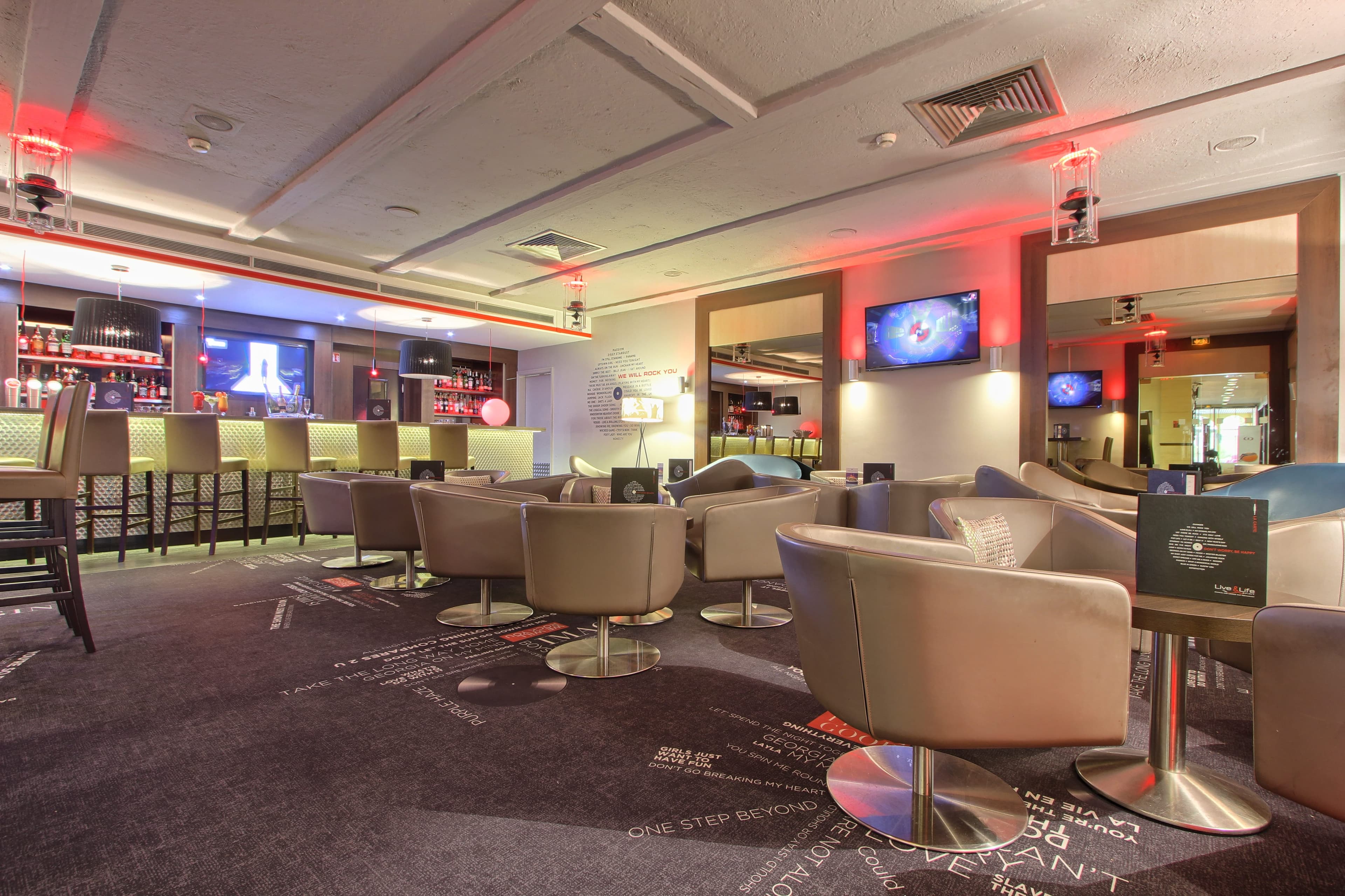 Mercure Paris Velizy Hotel