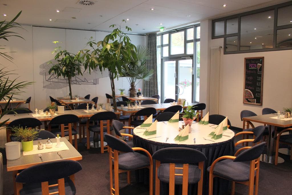 ACHAT Comfort Airport & Messe Stuttgart (Ex Golden Leaf Hotel Stuttgart Airport & Messe)